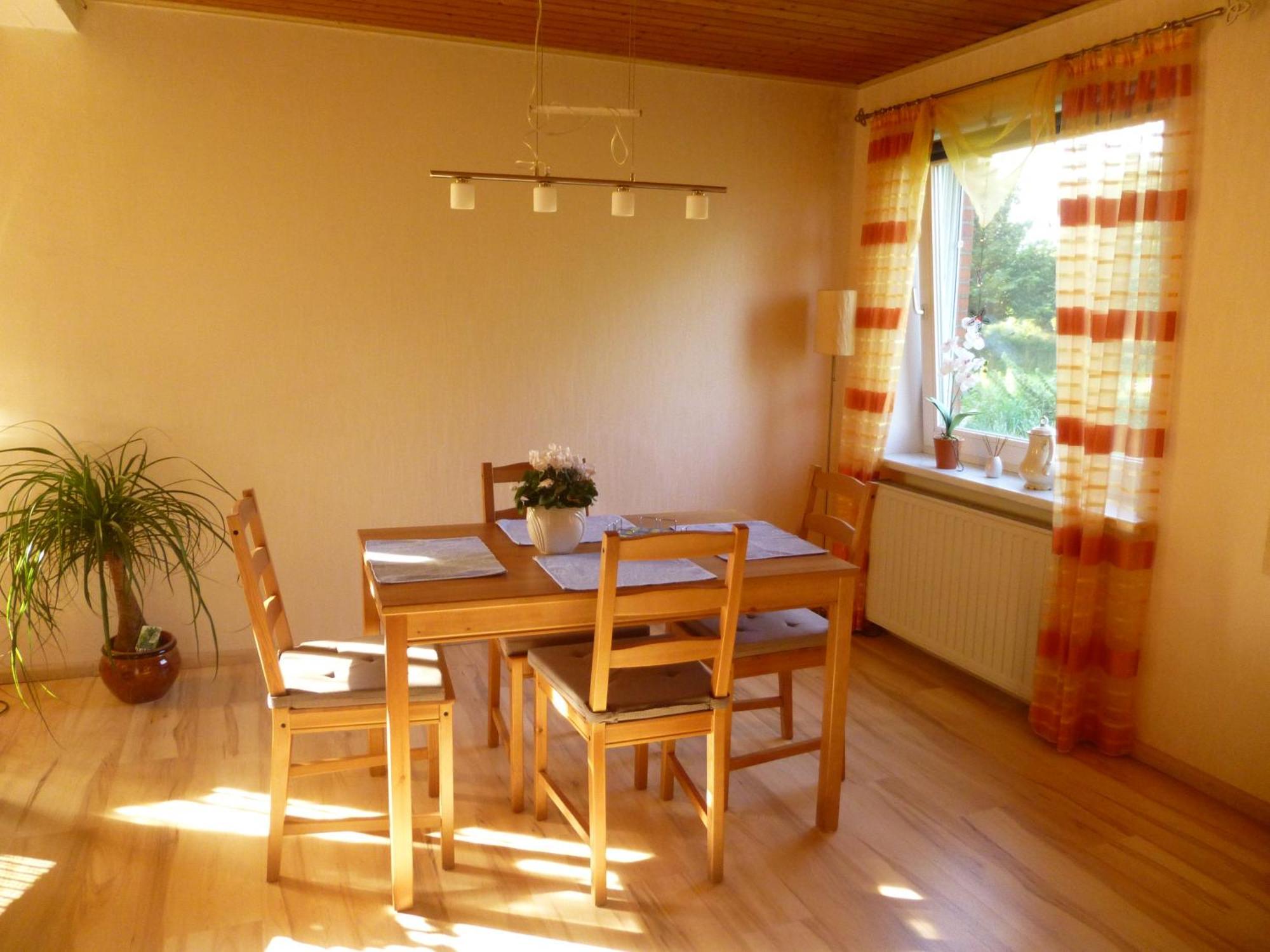 Ferienwohnung Stoeterau - Ebenerdige Fewo Mit Sonnenterrasse Erfde Buitenkant foto