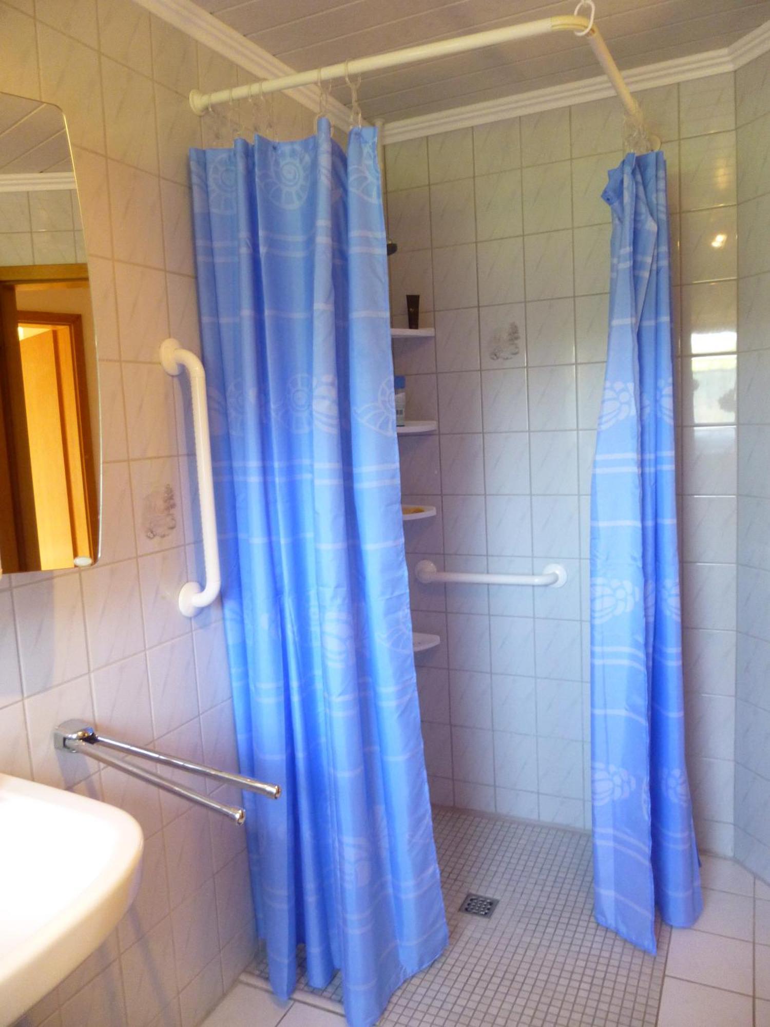 Ferienwohnung Stoeterau - Ebenerdige Fewo Mit Sonnenterrasse Erfde Buitenkant foto